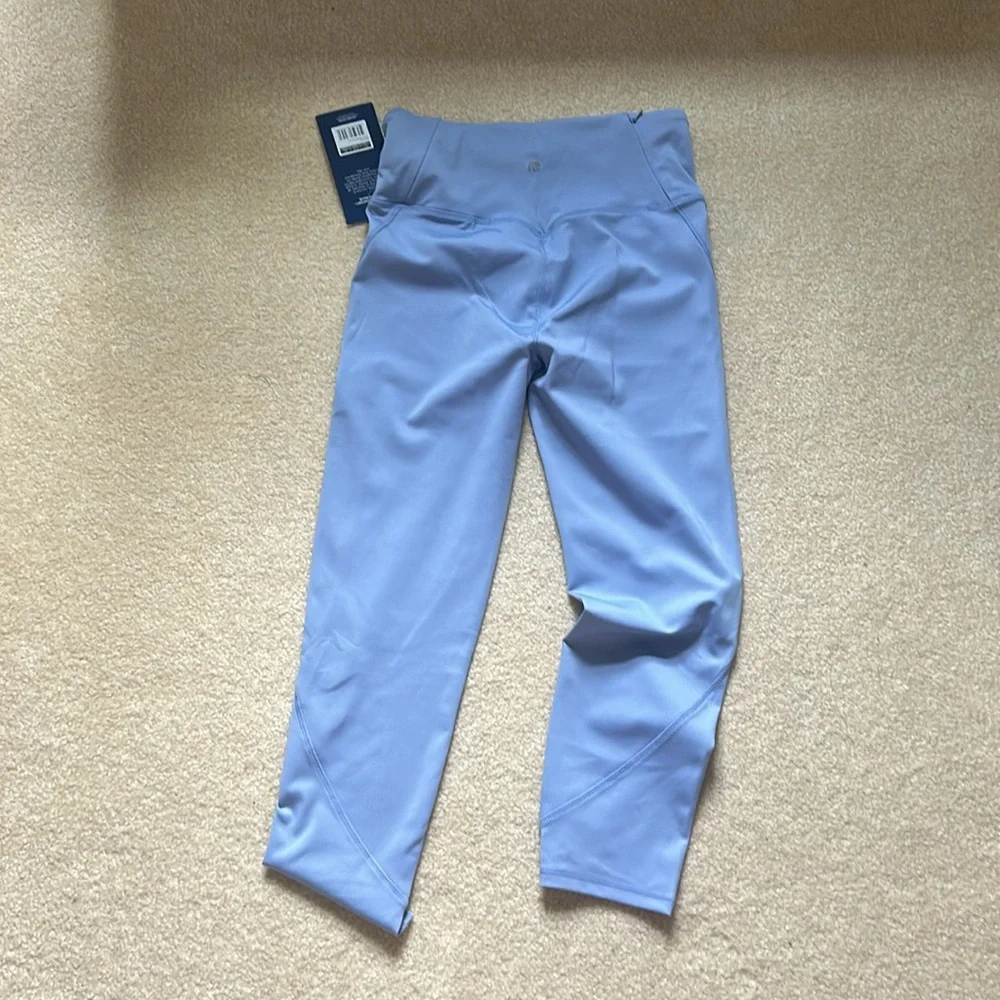 Marika Mid-calf Capri leggings - Picture 6 of 6
